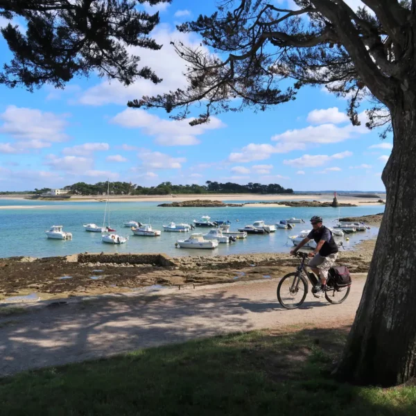 itinéraire vélo Vélocéan près du camping l'Île de Kernodet Saint-Molf